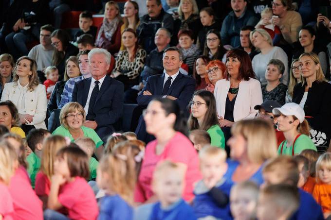 Predsednik Pahor na odprtju novega vrtca v Rogatcu, 185. občini, ki jo je obiskal v obeh mandatih